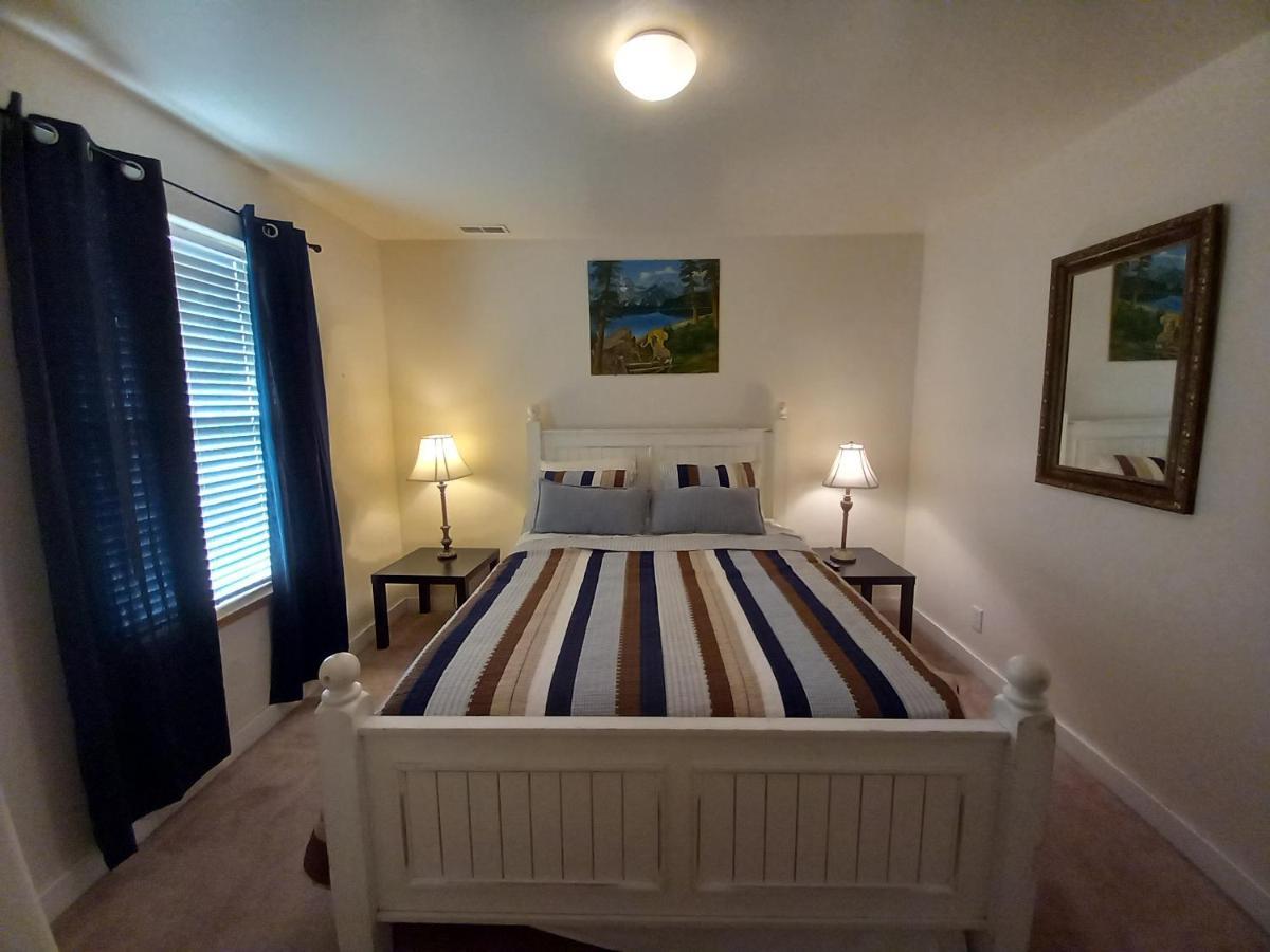 Red Creek Inn And Farm Parowan Bagian luar foto